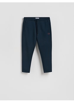Reserved - Spodnie dresowe slim - granatowy ze sklepu Reserved w kategorii Spodnie męskie - zdjęcie 188537791