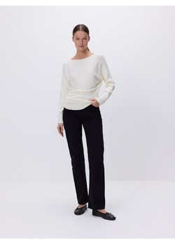 Reserved - Sweter z wiskozą - kremowy ze sklepu Reserved w kategorii Swetry damskie - zdjęcie 188539254
