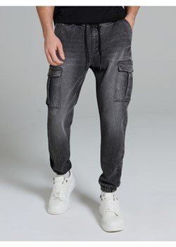 Sinsay - Jeansy jogger z efektem sprania - szary ze sklepu Sinsay w kategorii Jeansy męskie - zdjęcie 188542563