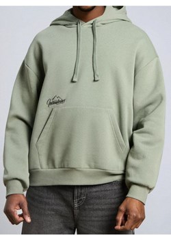 Sinsay - Bluza z kapturem Comfort Fit z haftem - zielony ze sklepu Sinsay w kategorii Bluzy męskie - zdjęcie 188542723