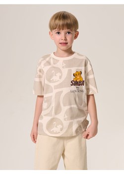 Sinsay - Bawełniana koszulka z nadrukiem The Lion King - kremowy ze sklepu Sinsay w kategorii T-shirty chłopięce - zdjęcie 188542812