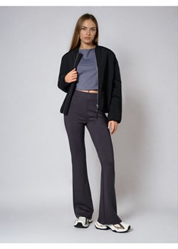 Sinsay - Spodnie flare - szary ze sklepu Sinsay w kategorii Spodnie damskie - zdjęcie 188542824
