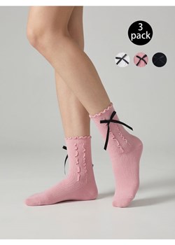 Sinsay - Zestaw skarpetek z falowanym ściągaczem i kokardką 3 pack - wielobarwny ze sklepu Sinsay w kategorii Skarpetki damskie - zdjęcie 188542882