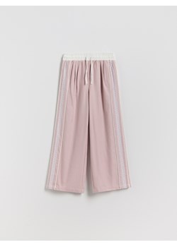 Reserved - Spodnie z koronkowymi lampasami - brudny róż ze sklepu Reserved w kategorii Spodnie dziewczęce - zdjęcie 188546240