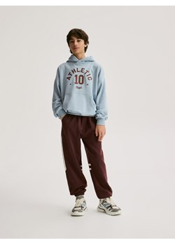 Reserved - Bawełniane spodnie - bordowy ze sklepu Reserved w kategorii Spodnie chłopięce - zdjęcie 188546472