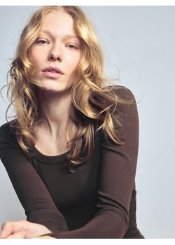 Reserved - Bawełniany longsleeve - ciemnobrązowy ze sklepu Reserved w kategorii Bluzki damskie - zdjęcie 188547250