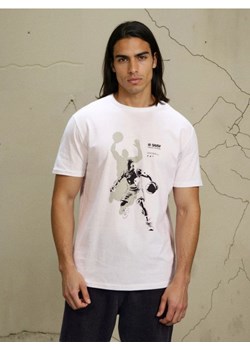 Sinsay - Bawełniana koszulka z nadrukiem - biały ze sklepu Sinsay w kategorii T-shirty męskie - zdjęcie 188549110