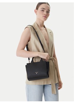 Torebka Guess J5GZ06 WG730 Czarny ze sklepu eobuwie.pl w kategorii Torebki damskie - zdjęcie 188567233