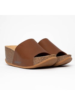 Sunbay Klapki "Toluca" w kolorze jasnobrązowym na koturnie ze sklepu Limango Polska w kategorii Klapki damskie - zdjęcie 188580533