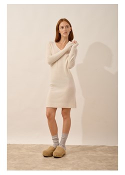 Just Cashmere Kaszmirowa sukienka "Tracy" w kolorze kremowym ze sklepu Limango Polska w kategorii Sukienki - zdjęcie 188609470