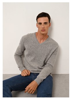 Just Cashmere Kaszmirowy sweter "Nathan" w kolorze szarym ze sklepu Limango Polska w kategorii Swetry męskie - zdjęcie 188609892