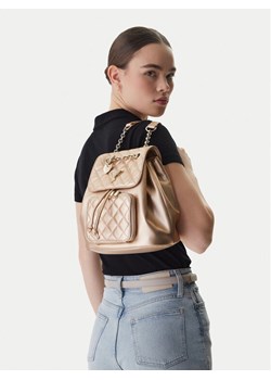 Plecak Guess J5YZ04 WGT10 Złoty ze sklepu eobuwie.pl w kategorii Plecaki - zdjęcie 188634970