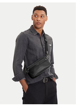 Calvin Klein Saszetka Zip Camera Bag LV04D3262G Czarny ze sklepu MODIVO w kategorii Torby męskie - zdjęcie 188635860