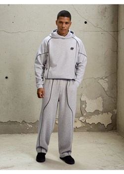 Sinsay - Spodnie wide leg z kontrastową lamówką - szary ze sklepu Sinsay w kategorii Spodnie męskie - zdjęcie 188637044