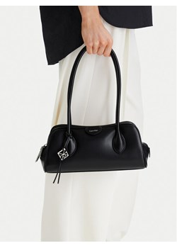 Calvin Klein Torebka Emblem Trio Shoulder Bag LV04F3369G Czarny ze sklepu MODIVO w kategorii Torebki bagietki - zdjęcie 188642042
