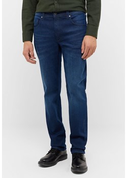 Męskie Spodnie jeansowe Mustang Style Washington Straight Denim Blue 1017233 5000 883 ze sklepu YouNeedit.pl w kategorii Jeansy męskie - zdjęcie 188642774