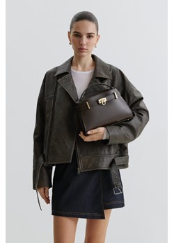 Estro: Ciemnobrązowa torebka damska do ręki typu kuferek z włoskiej skóry naturalnej Premium ze sklepu Estro w kategorii Torebki damskie - zdjęcie 188642994