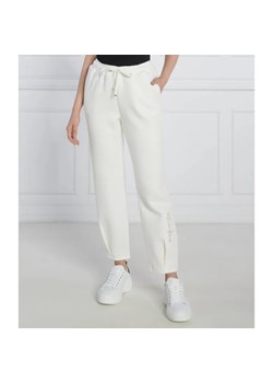 Liu Jo Sport Spodnie dresowe | Regular Fit ze sklepu Gomez Fashion Store w kategorii Spodnie damskie - zdjęcie 188652622