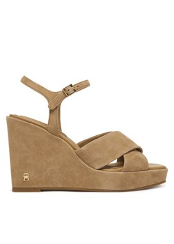 Sandały Tommy Hilfiger Suede Wrapped High Wedge FW0FW09218 Brązowy ze sklepu eobuwie.pl w kategorii Sandały damskie - zdjęcie 188656574