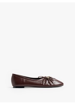 Mohito - Brązowe baleriny - ciemnobrązowy ze sklepu Mohito w kategorii Balerinki - zdjęcie 188667252