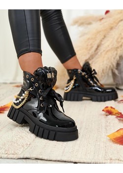 Royalfashion Damskie lakierowane ocieplane botki w kolorze czarnym Dahaff ze sklepu royalfashion.pl w kategorii Workery damskie - zdjęcie 188675143