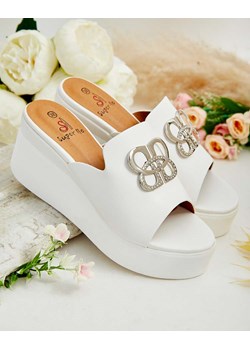 Royalfashion Damskie klapki na koturnie Sailme ze sklepu royalfashion.pl w kategorii Klapki damskie - zdjęcie 188675180