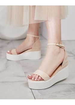 Royalfashion Damskie sandały na koturnie Elovia ze sklepu royalfashion.pl w kategorii Sandały damskie - zdjęcie 188675192