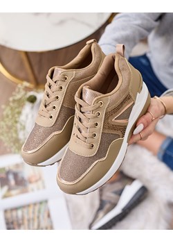 Royalfashion Sportowe sneakersy damskie na koturnie Lacyrllia ze sklepu royalfashion.pl w kategorii Buty sportowe damskie - zdjęcie 188675253