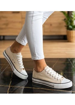 Klasyczne trampki damskie z niską cholewką beżowe /C1-2 18672 G185/ ze sklepu Pantofelek24.pl w kategorii Trampki damskie - zdjęcie 188676071