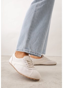 Beżowe Sneakersy z Imitacji Zamszu w Stylu Kultowych Tenisówek Aelliana ze sklepu born2be.pl w kategorii Buty sportowe damskie - zdjęcie 188679803