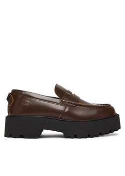 Loafersy Tommy Hilfiger Archive '01 Leather Loafer EN0EN03022 Brązowy ze sklepu eobuwie.pl w kategorii Lordsy damskie - zdjęcie 188681003