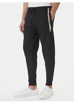 BOSS Spodnie dresowe Authentic 50554784 Czarny Regular Fit ze sklepu MODIVO w kategorii Spodnie męskie - zdjęcie 188681102