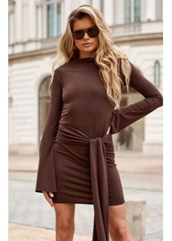 Mini sukienka brązowa z szarfą wiskoza - polska marka ze sklepu intimiti.pl w kategorii Sukienki - zdjęcie 188682592