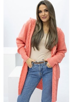 Długi kardigan typu płaszczyk HENA z kapturem koralowy ze sklepu intimiti.pl w kategorii Swetry damskie - zdjęcie 188684671