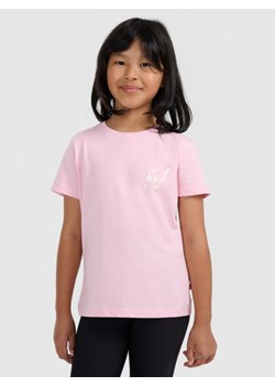 Dziewczęcy t-shirt z nadrukiem 4F 4FJWAW25TTSHF2396 - różowy ze sklepu Sportstylestory.com w kategorii Bluzki dziewczęce - zdjęcie 188685750