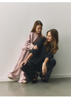 Reserved - Spodnie dresowe z modalem - brudny róż ze sklepu Reserved w kategorii Spodnie dziewczęce - zdjęcie 188685991