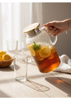 Sinsay - Ryflowany dzbanek z zaparzaczem - biały ze sklepu Sinsay w kategorii Dzbanki i zaparzacze - zdjęcie 188686281