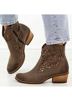 Taupe skórzane Polskie botki damskie, kowbojki ażurowe na obcasie Deon ze sklepu suzana.pl w kategorii Botki - zdjęcie 188692794