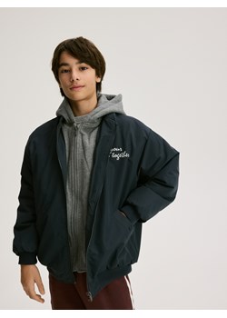 Reserved - Bomberka z kapturem - granatowy ze sklepu Reserved w kategorii Kurtki chłopięce - zdjęcie 188709972
