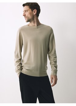 Reserved - Sweter z wełny merino - beżowy ze sklepu Reserved w kategorii Swetry męskie - zdjęcie 188710051