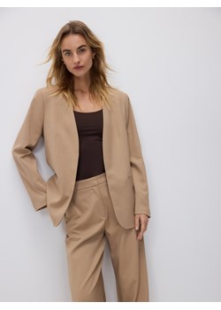 Reserved - Gładka marynarka - beżowy ze sklepu Reserved w kategorii Marynarki damskie - zdjęcie 188714680