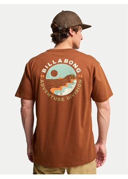 Billabong T-Shirt Rockies EBYZT00380 Brązowy Regular Fit ze sklepu MODIVO w kategorii T-shirty męskie - zdjęcie 188717382