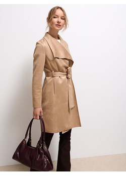 Mohito - Płaszcz z imitacji zamszu - brązowy ze sklepu Mohito w kategorii Płaszcze damskie - zdjęcie 188718644