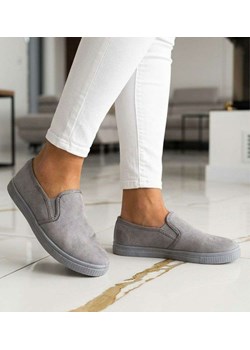 Wsuwane szare tenisówki z tkaniny /G3-2 15672 T1/ ze sklepu Pantofelek24.pl w kategorii Trampki damskie - zdjęcie 188720204