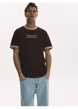 Reserved - T-shirt regular z nadrukiem - brązowy ze sklepu Reserved w kategorii T-shirty męskie - zdjęcie 188721902