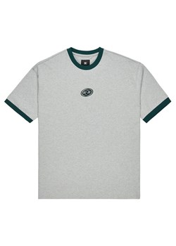 DC Shoes T-Shirt The Score EDYKT03538 Szary Regular Fit ze sklepu MODIVO w kategorii T-shirty męskie - zdjęcie 188724351