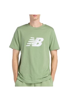 Koszulka męska New Balance MT43906AAR - zielona ze sklepu streetstyle24.pl w kategorii T-shirty męskie - zdjęcie 188726601