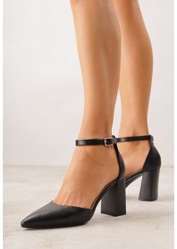 Czarne Klasyczne Czółenka na Słupku z Noskiem w Szpic i Paskiem Tenoris ze sklepu born2be.pl w kategorii Czółenka - zdjęcie 188730763