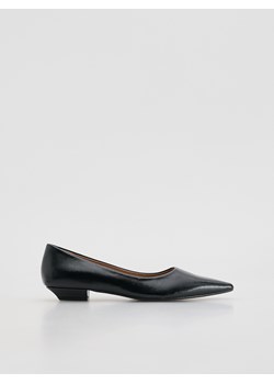 Reserved - Baleriny na obcasie - czarny ze sklepu Reserved w kategorii Balerinki - zdjęcie 188733900