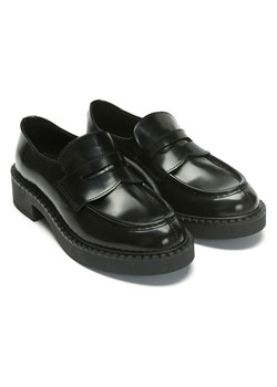 British Passport Skórzane mokasyny w kolorze czarnym ze sklepu Limango Polska w kategorii Mokasyny damskie - zdjęcie 188740830
